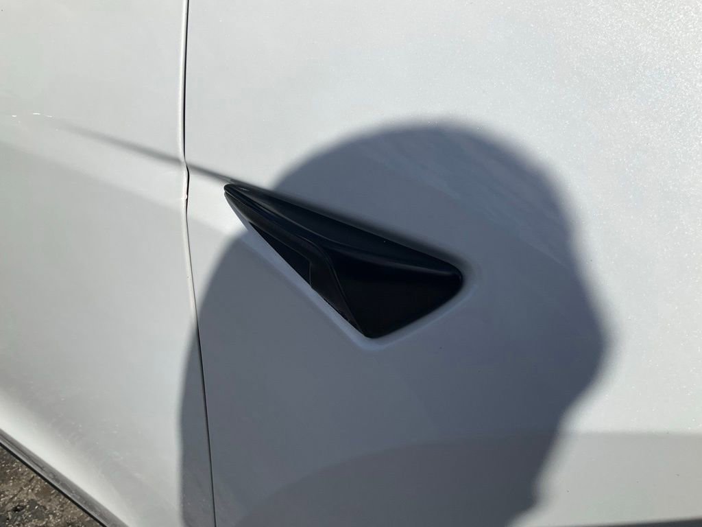 Used 2021 Tesla Model Y Long Range image 82