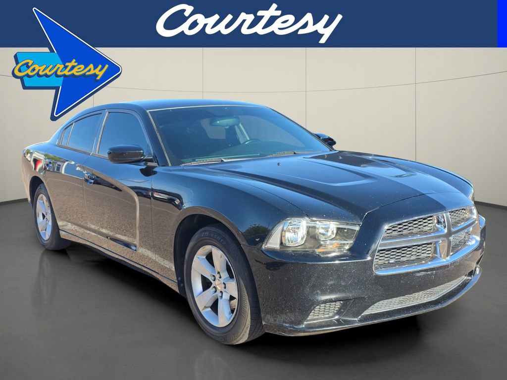 Used 2014 Dodge Charger SE w/ Connectivity Group