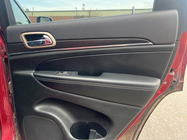 Used 2014 Jeep Grand Cherokee Limited w/ Luxury Group II image 13