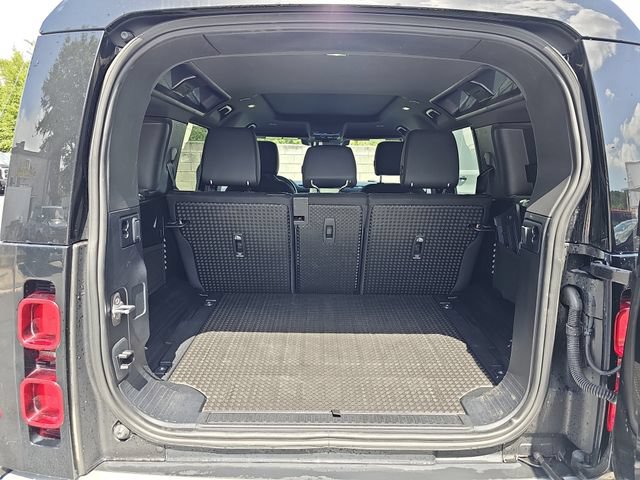 Used 2025 Land Rover Defender 110 S AWD/4WD image 12