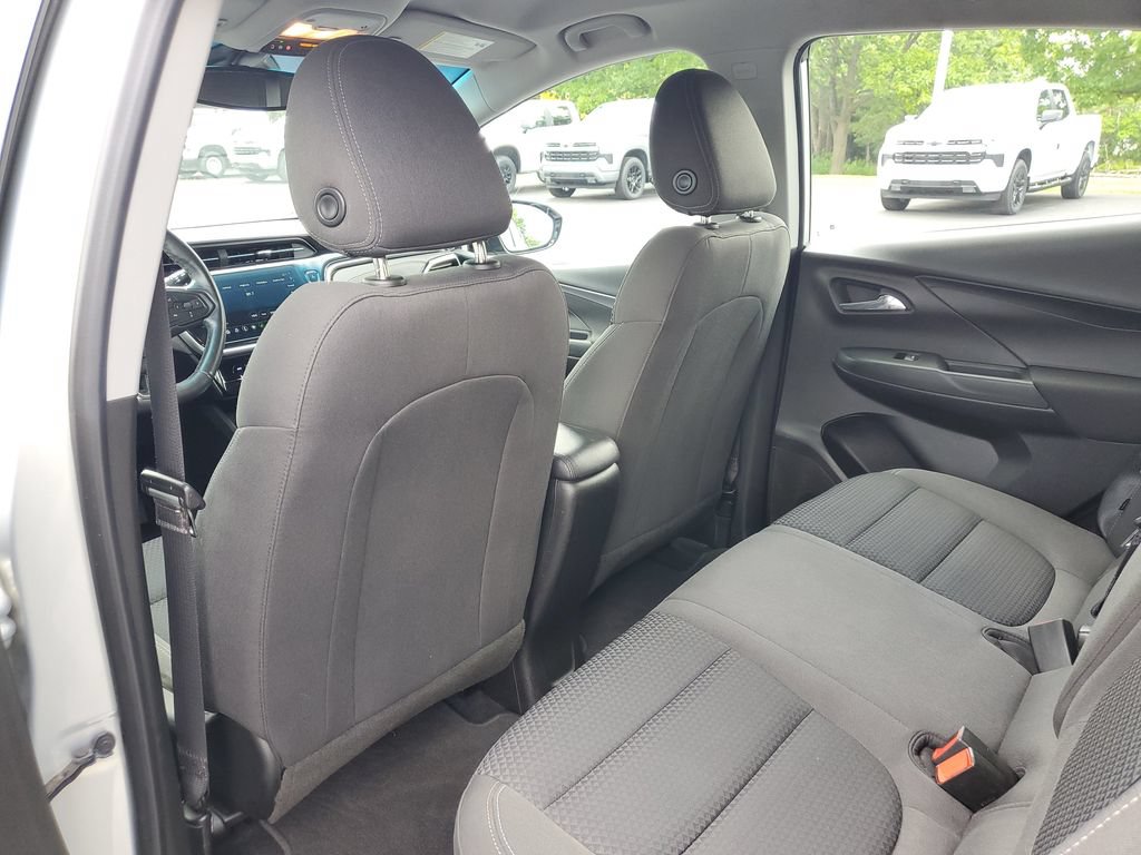 Used 2023 Chevrolet Bolt LT FWD image 27