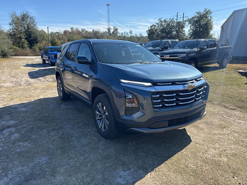 New 2026 Chevrolet Equinox LT image 2