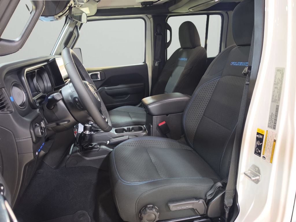 Used 2025 Jeep Wrangler Unlimited Rubicon 4xe w/ Safety Group AWD/4WD image 14