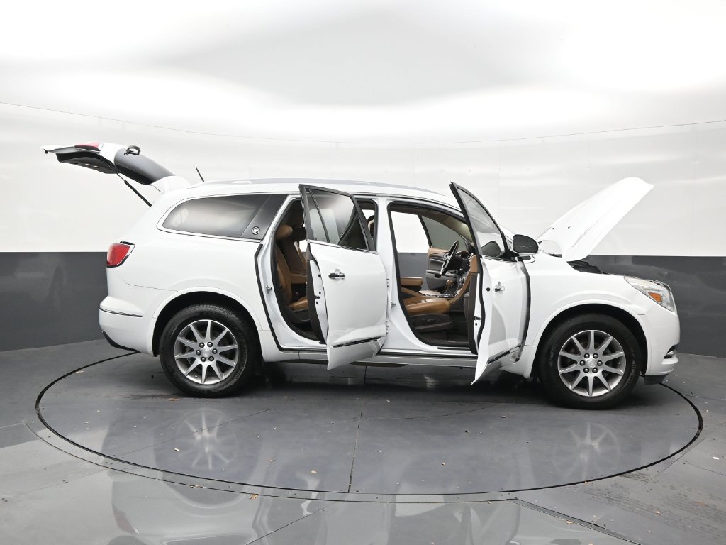 Used 2017 Buick Enclave Leather FWD image 29