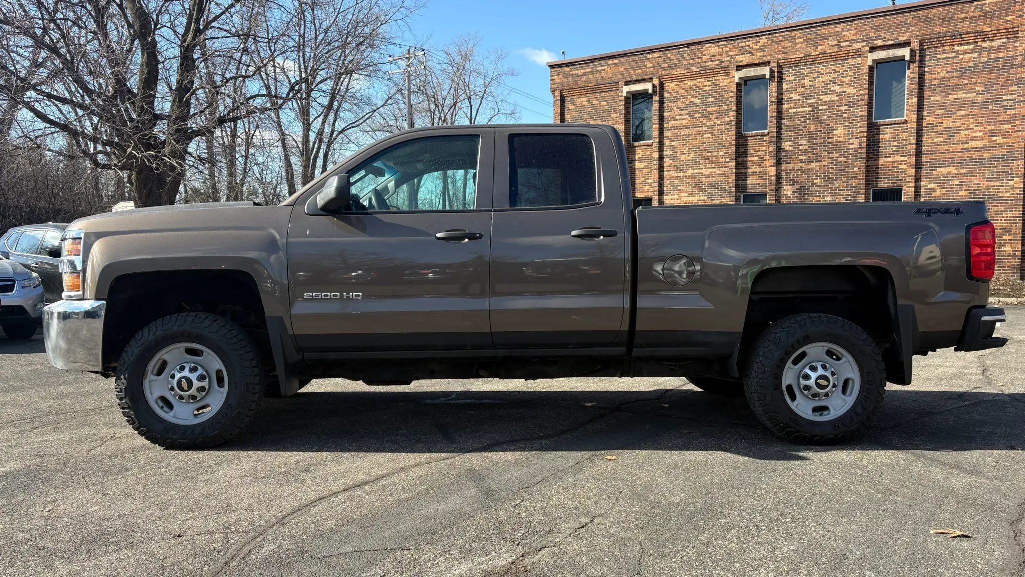 Used 2015 Chevrolet Silverado 2500 W/T w/ WT Convenience Package AWD/4WD image 5