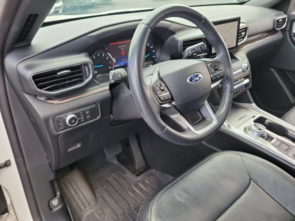Used 2020 Ford Explorer Limited AWD/4WD image 10