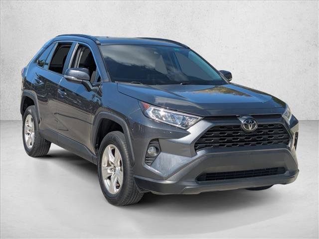 Used 2021 Toyota RAV4 XLE w/ Convenience Package image 3