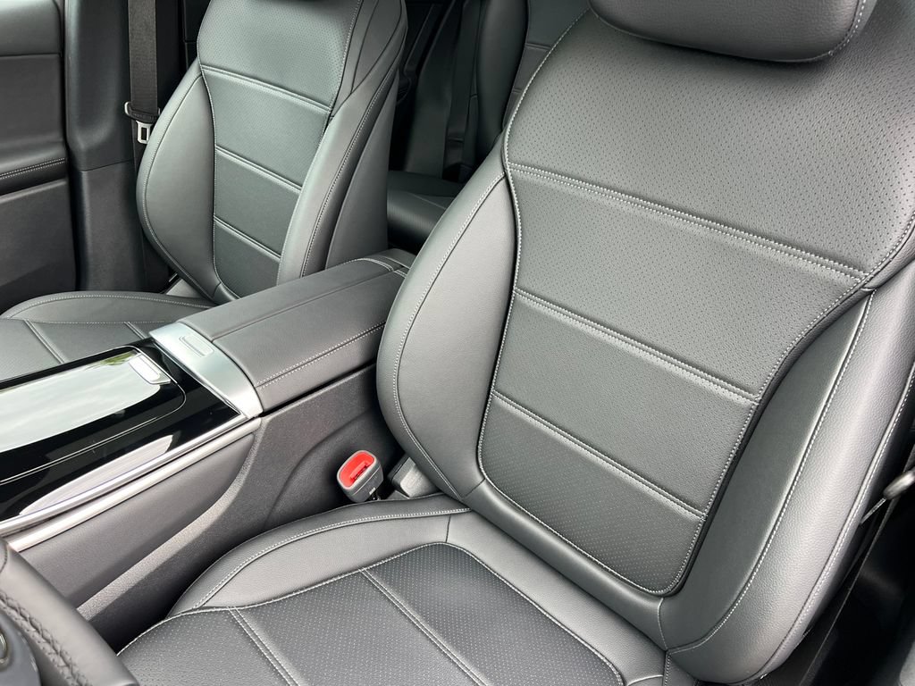 New 2027 Mercedes-Benz GLC 300 4MATIC image 14