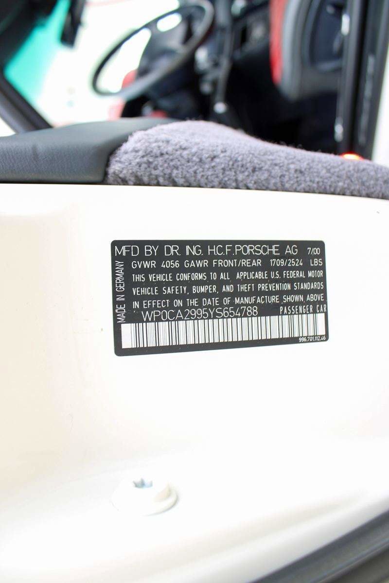 Used 2000 Porsche 911 Cabriolet image 43