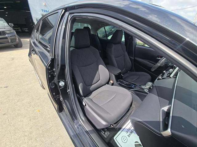 Used 2021 Toyota Corolla LE FWD image 9