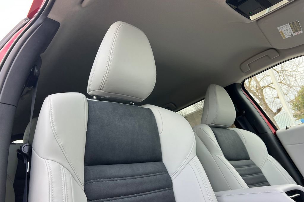 New 2026 Mitsubishi Outlander SE image 18