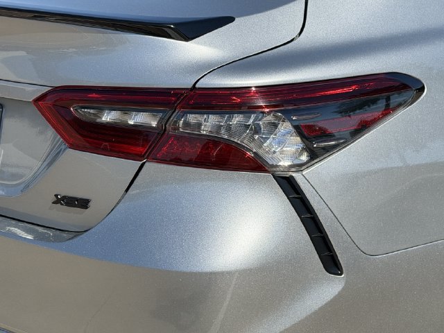 Used 2024 Toyota Camry XSE FWD image 7