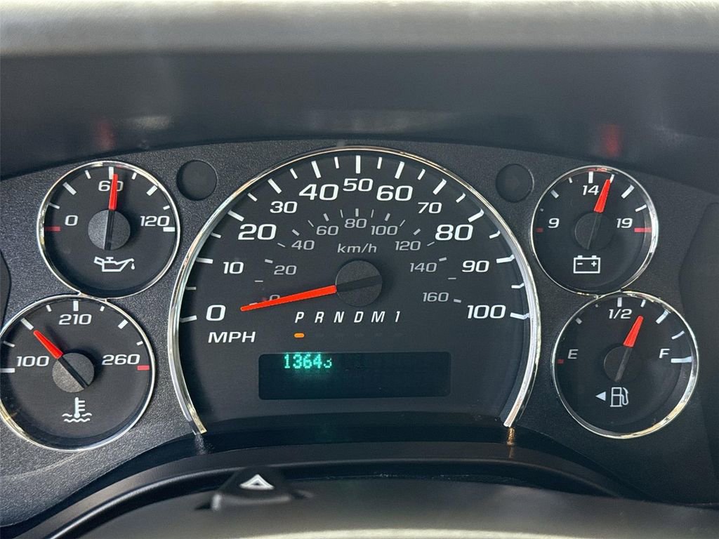 Used 2024 Chevrolet Express 2500 w/ Driver Convenience Package image 10
