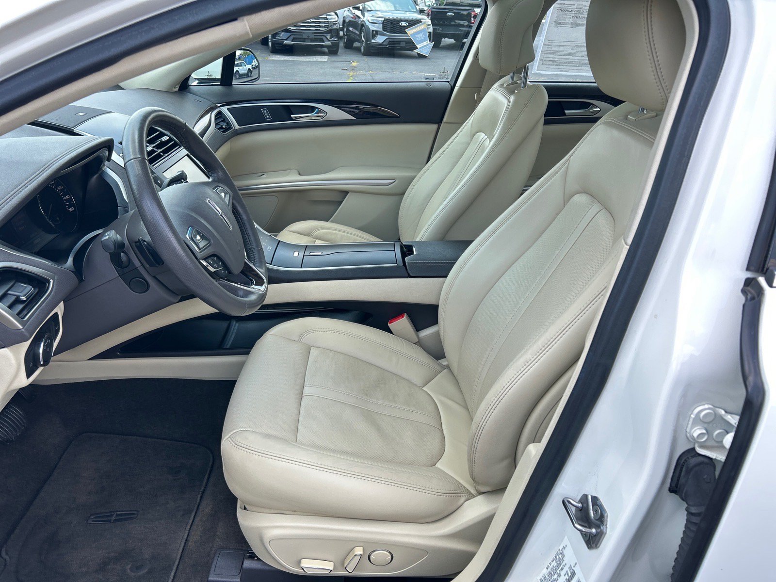Used 2013 Lincoln MKZ AWD image 7