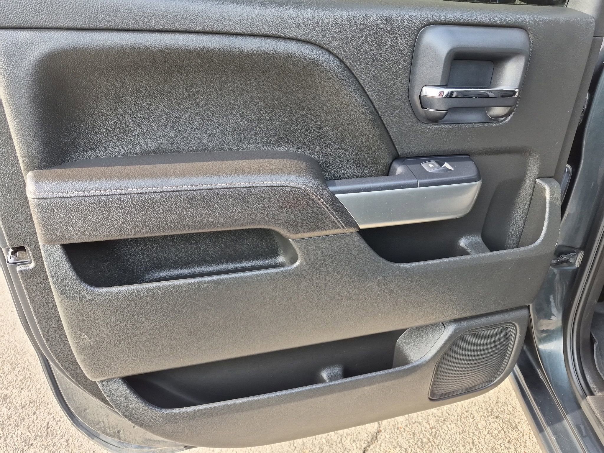 Used 2017 Chevrolet Silverado 1500 LT w/ Max Trailering Package image 25