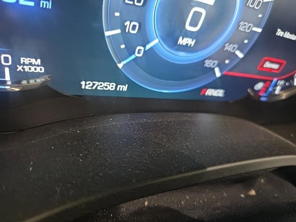 Used 2019 Cadillac Escalade Premium Luxury RWD image 3