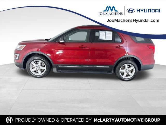 Used 2016 Ford Explorer XLT w/ Equipment Group 202A image 9