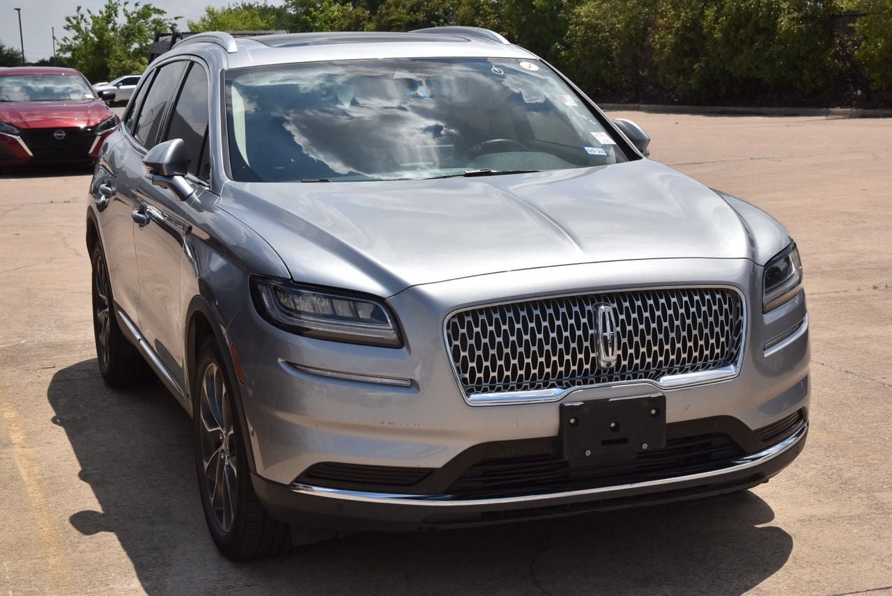 Certified 2023 Lincoln Nautilus Reserve FWD image 4