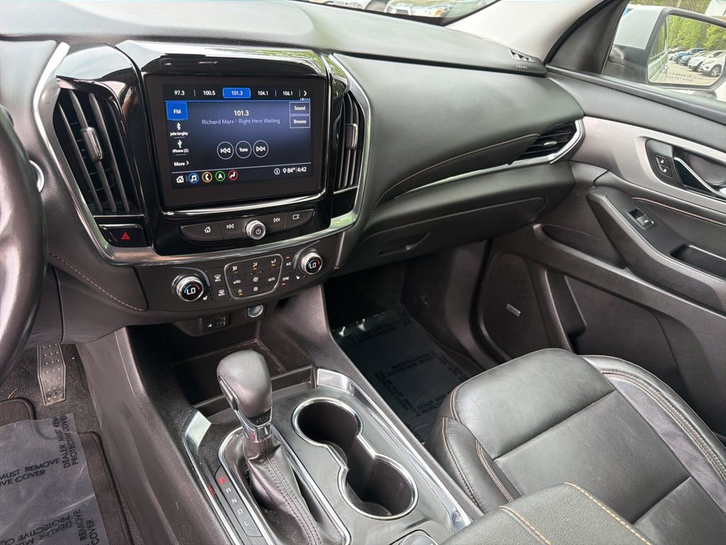 Used 2021 Chevrolet Traverse RS image 18