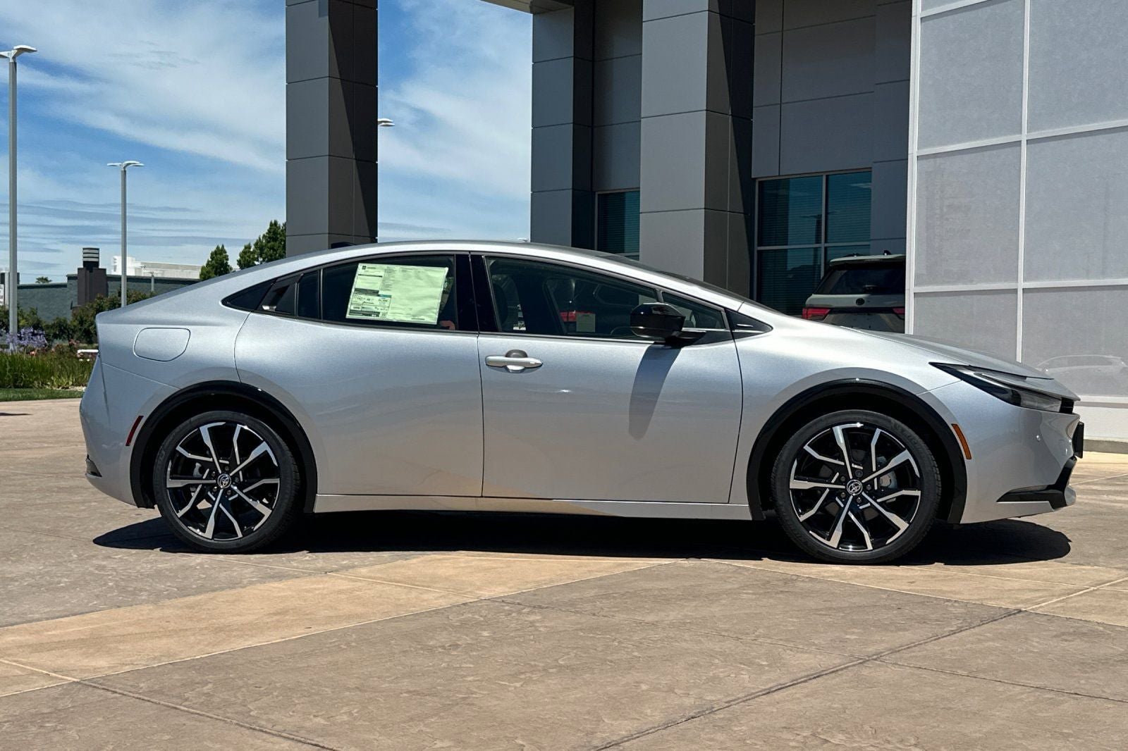 New 2026 Toyota Prius Plug-In Hybrid FWD image 3