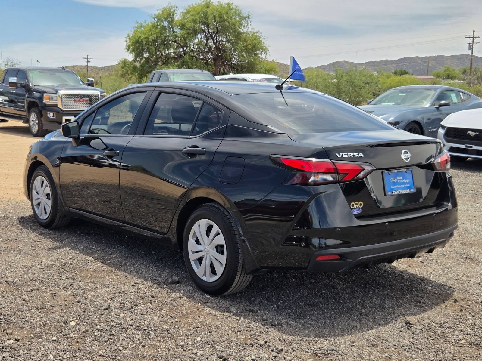 Used 2022 Nissan Versa S FWD image 8