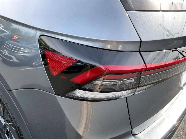 New 2027 Volkswagen Taos S FWD image 11