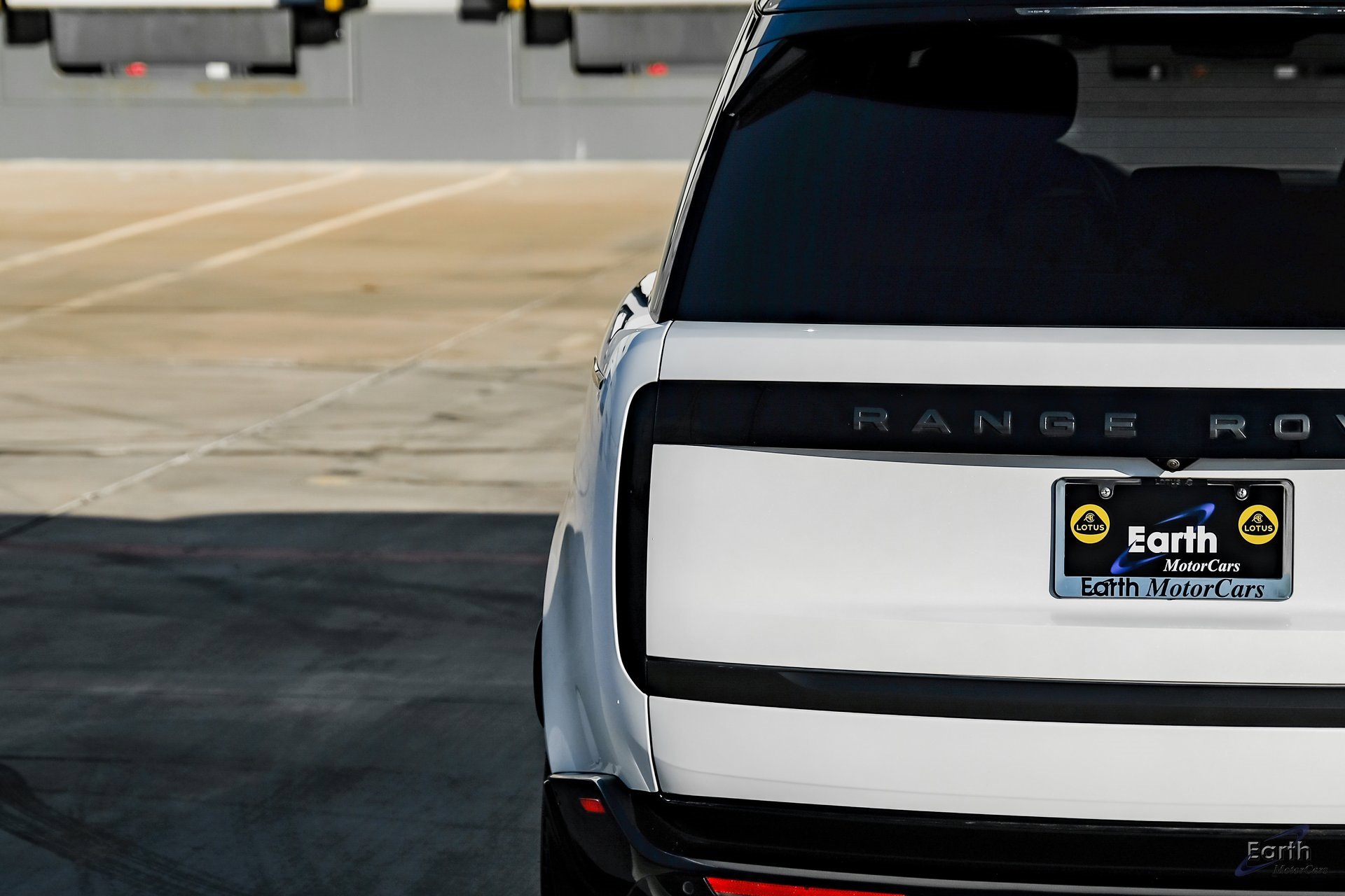 Used 2023 Land Rover Range Rover Long Wheelbase Autobiography image 12