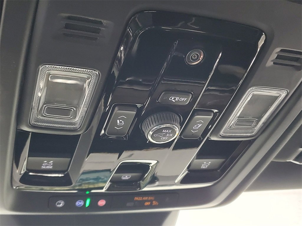 New 2025 Cadillac Escalade Premium Luxury w/ LPO, Radiant Package image 30