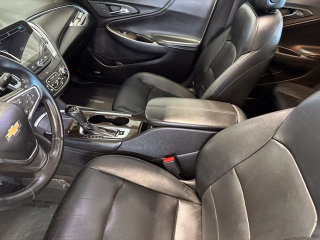 Used 2017 Chevrolet Malibu Premier w/ Premier Sun and Wheel Package FWD image 30