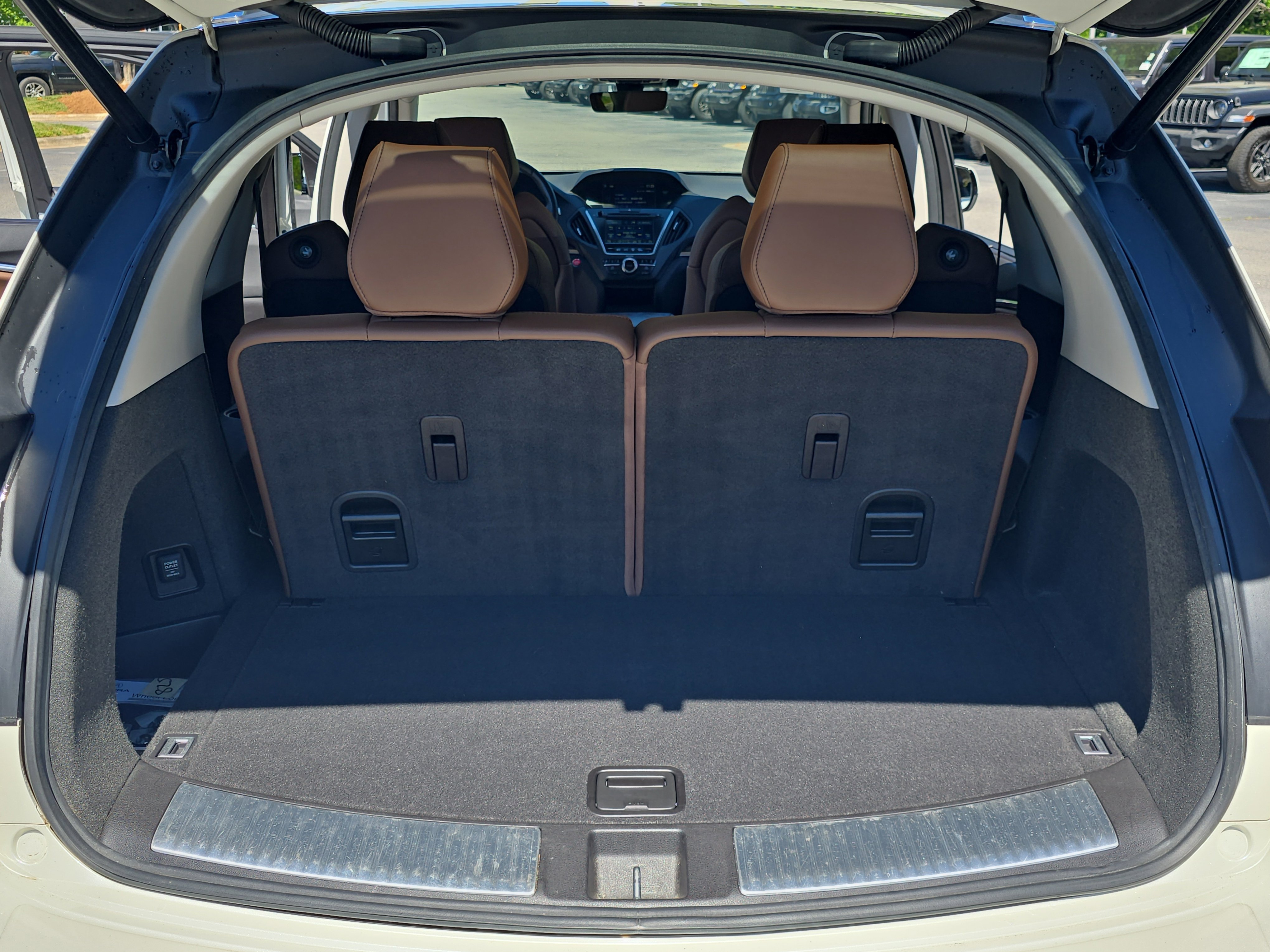 Used 2017 Acura MDX SH-AWD w/ Advance Package image 13