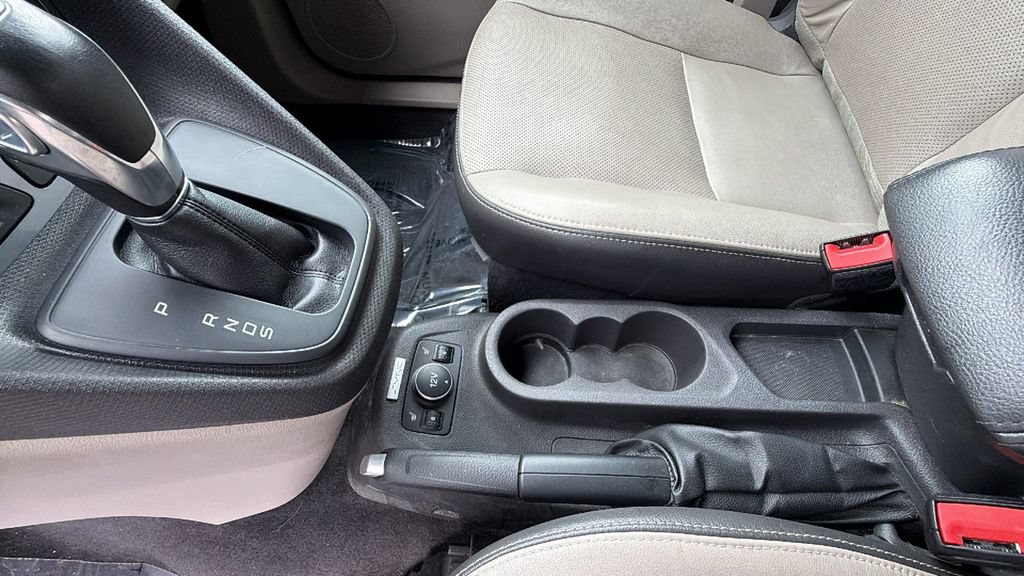 Used 2018 Ford Transit Connect Titanium FWD image 13