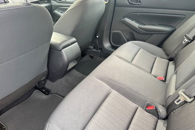 Used 2025 Nissan Altima 2.5 S image 13