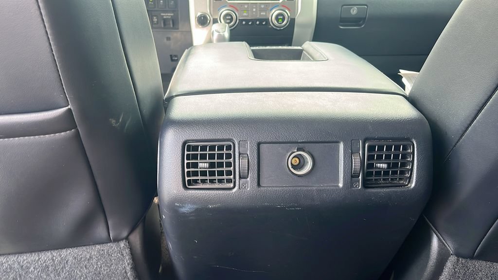 Used 2019 Toyota Tundra Platinum AWD/4WD image 19