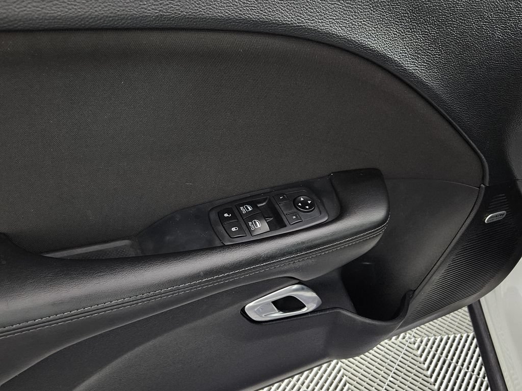 Used 2020 Dodge Challenger R/T w/ Performance Handling Group RWD image 28