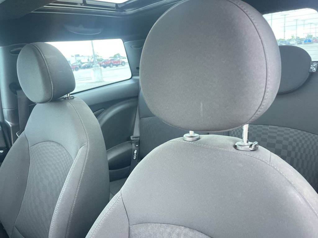 Used 2010 MINI Cooper S FWD image 8
