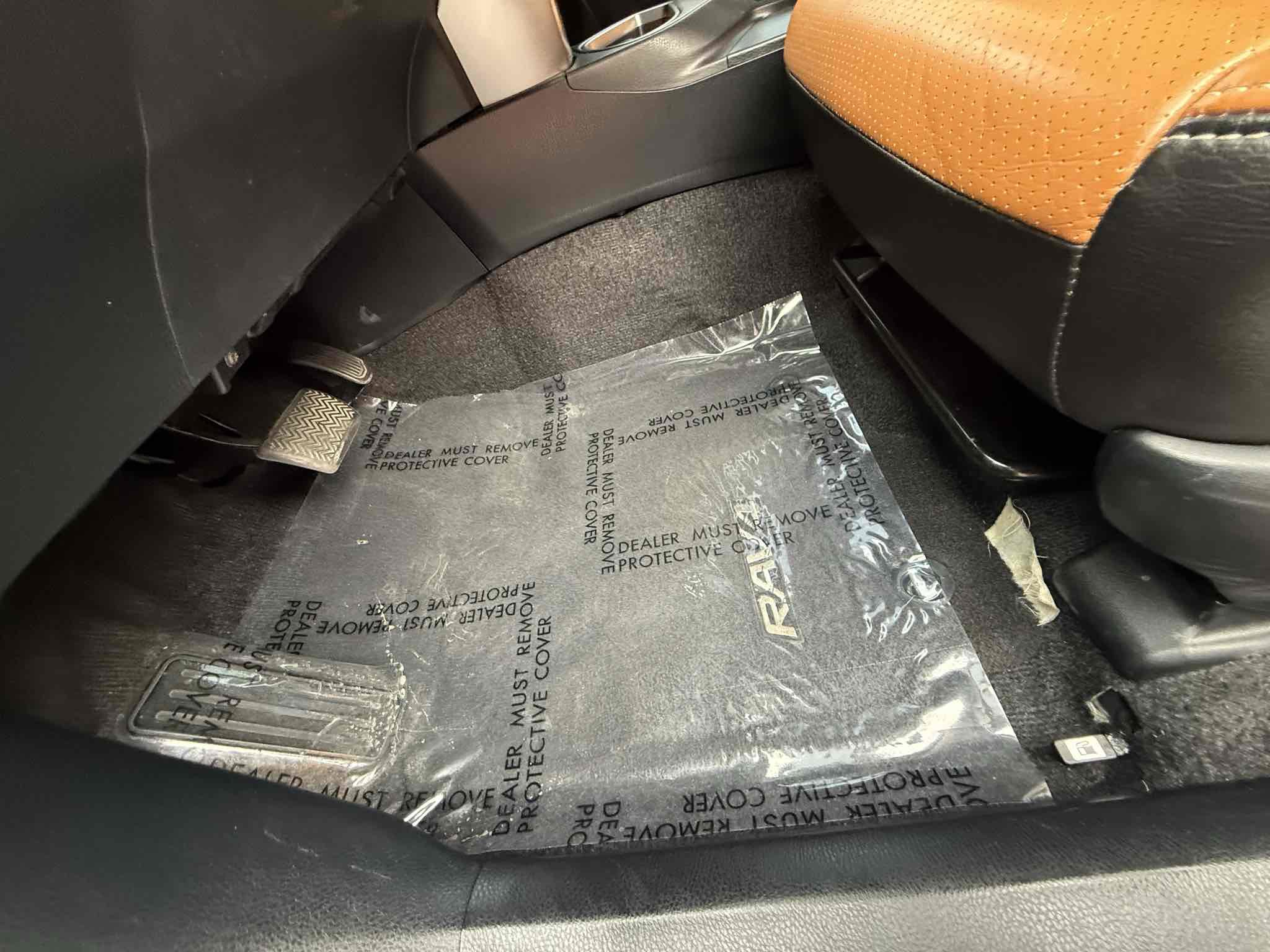 Used 2017 Toyota RAV4 LE image 85