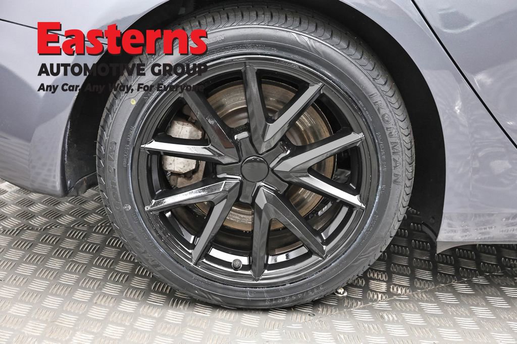 Used 2023 Tesla Model 3 Standard Range image 24