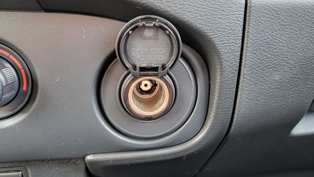 Used 2024 Nissan Frontier S w/ S Utility Package image 38