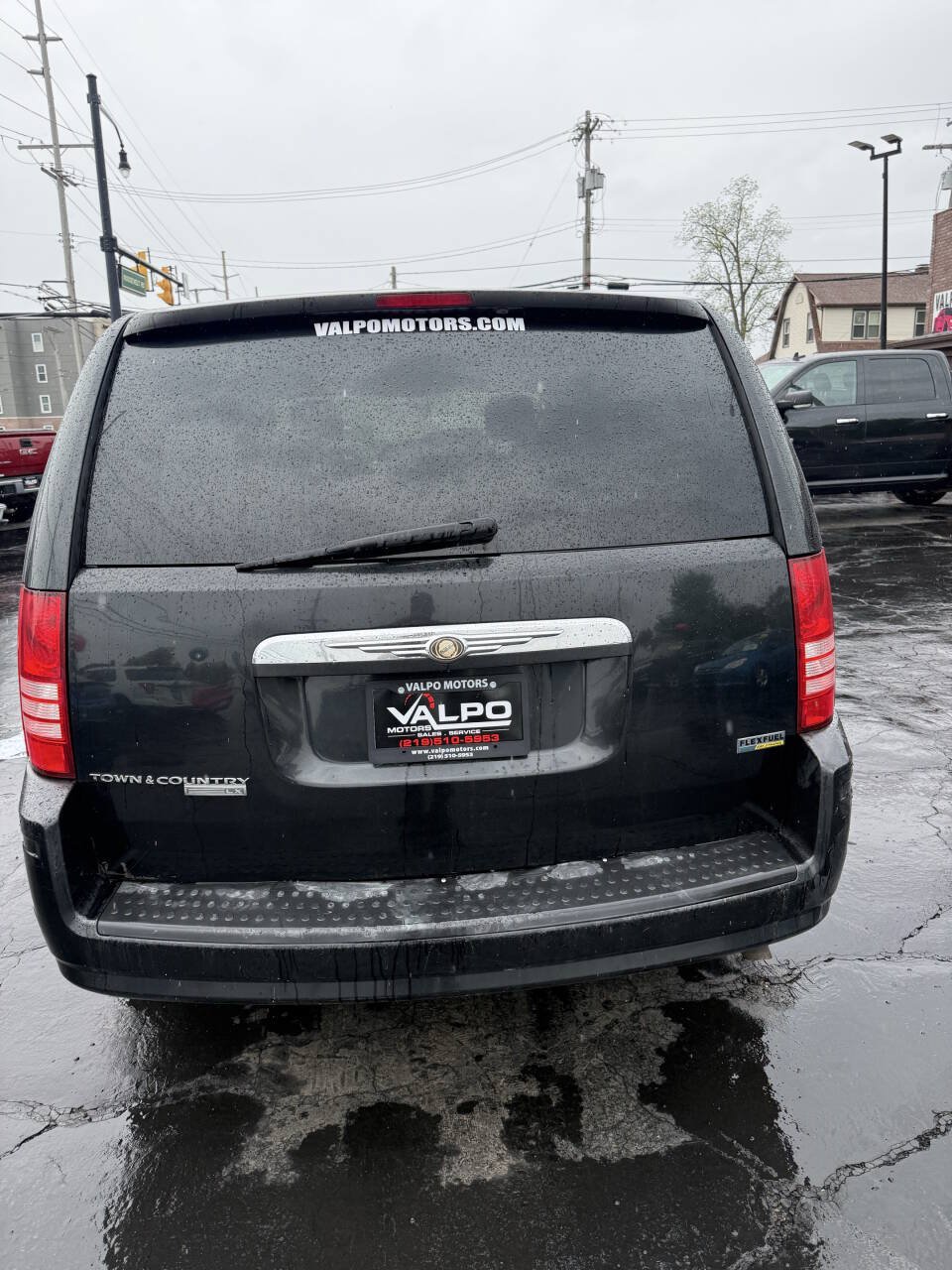 Used 2008 Chrysler Town & Country LX FWD image 7