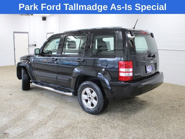 Used 2012 Jeep Liberty Sport image 2
