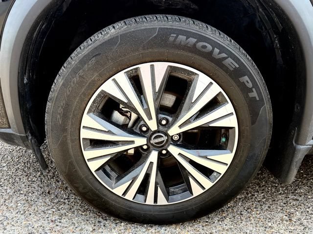 Certified 2022 Nissan Rogue SV FWD image 34