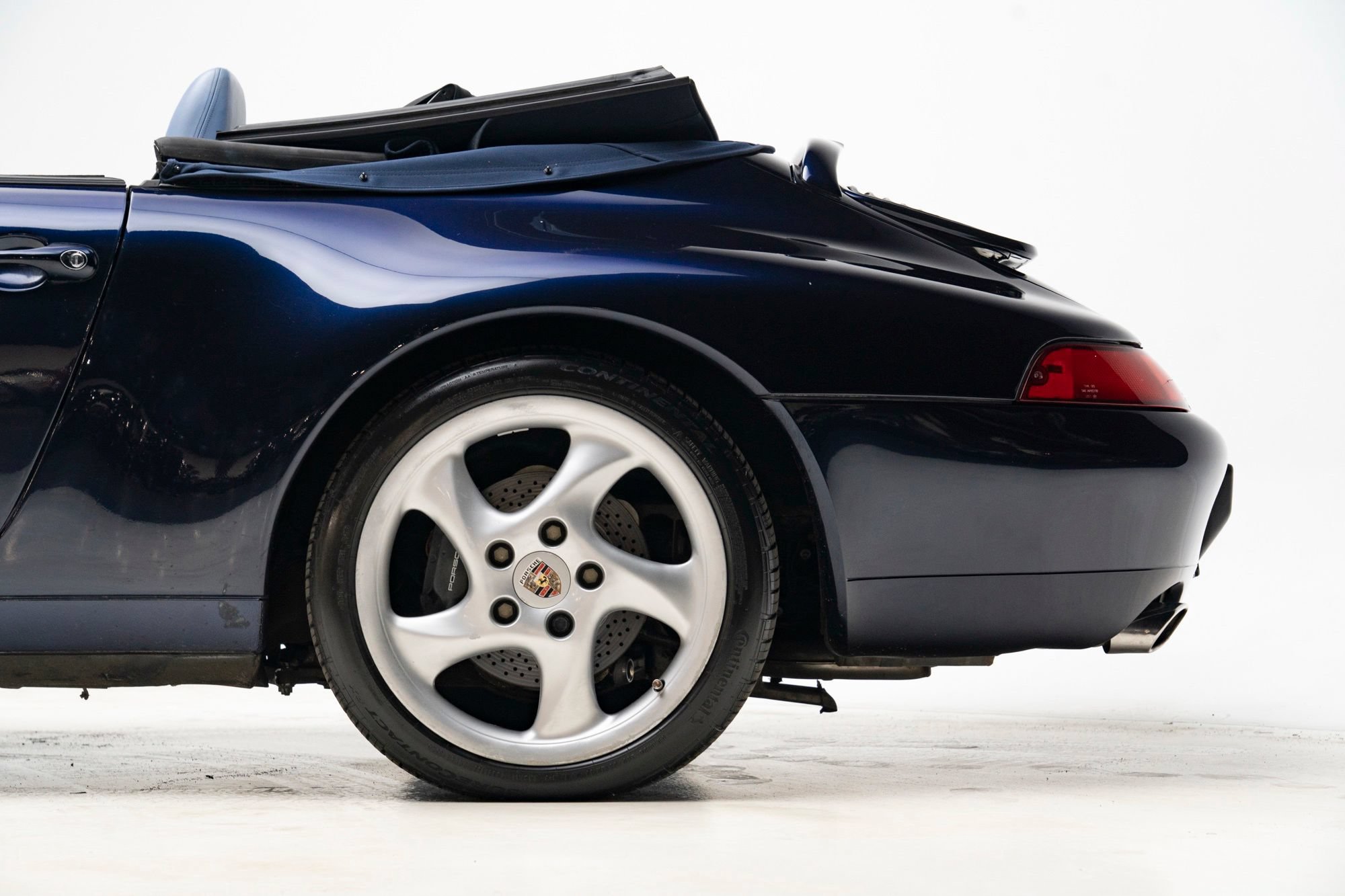 Used 1996 Porsche 911 Carrera RWD image 48