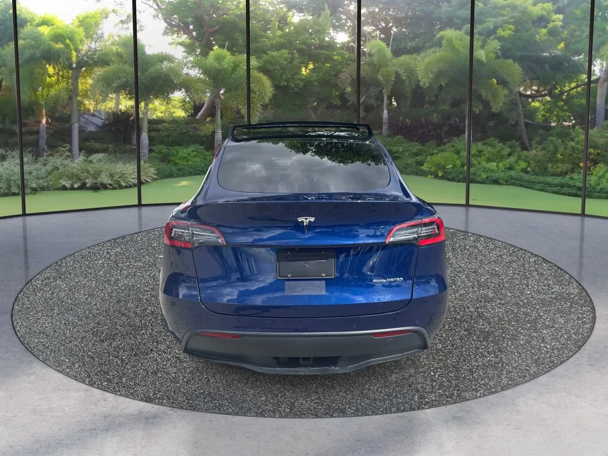 Used 2021 Tesla Model Y Long Range AWD/4WD image 6