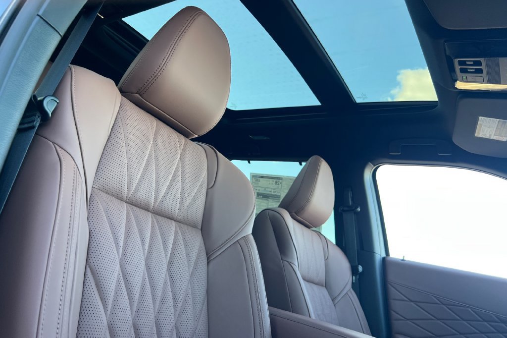 New 2026 Mitsubishi Outlander SEL FWD image 19