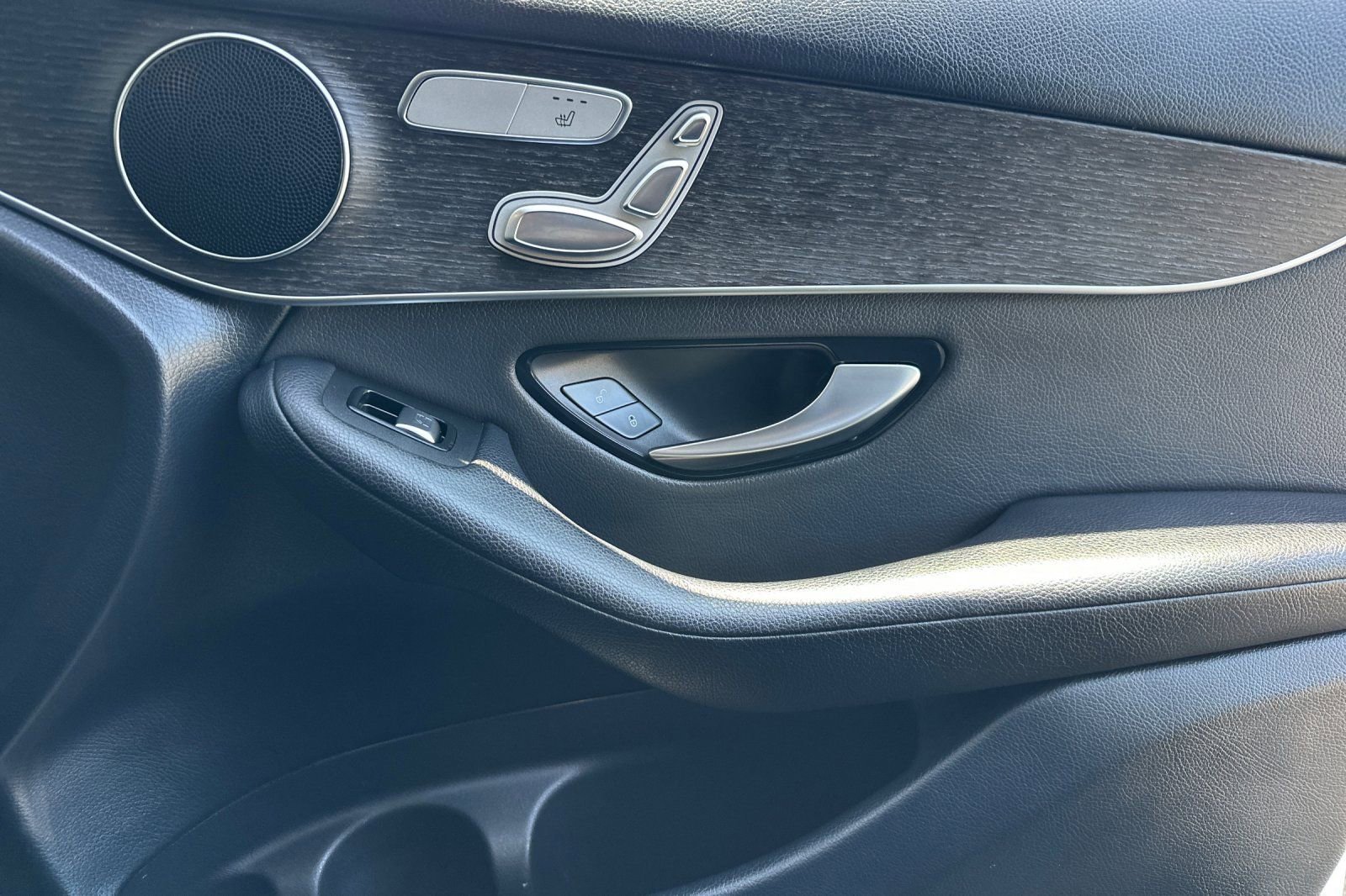Used 2020 Mercedes-Benz GLC 300 image 20
