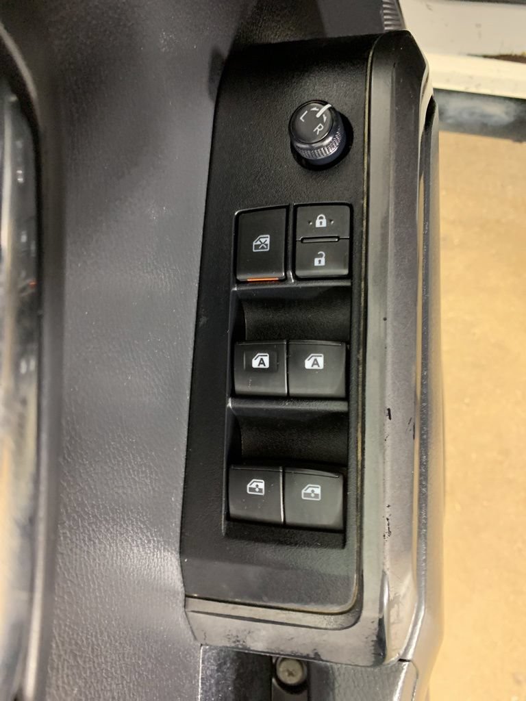 Used 2023 Toyota Tacoma TRD Off-Road AWD/4WD image 16