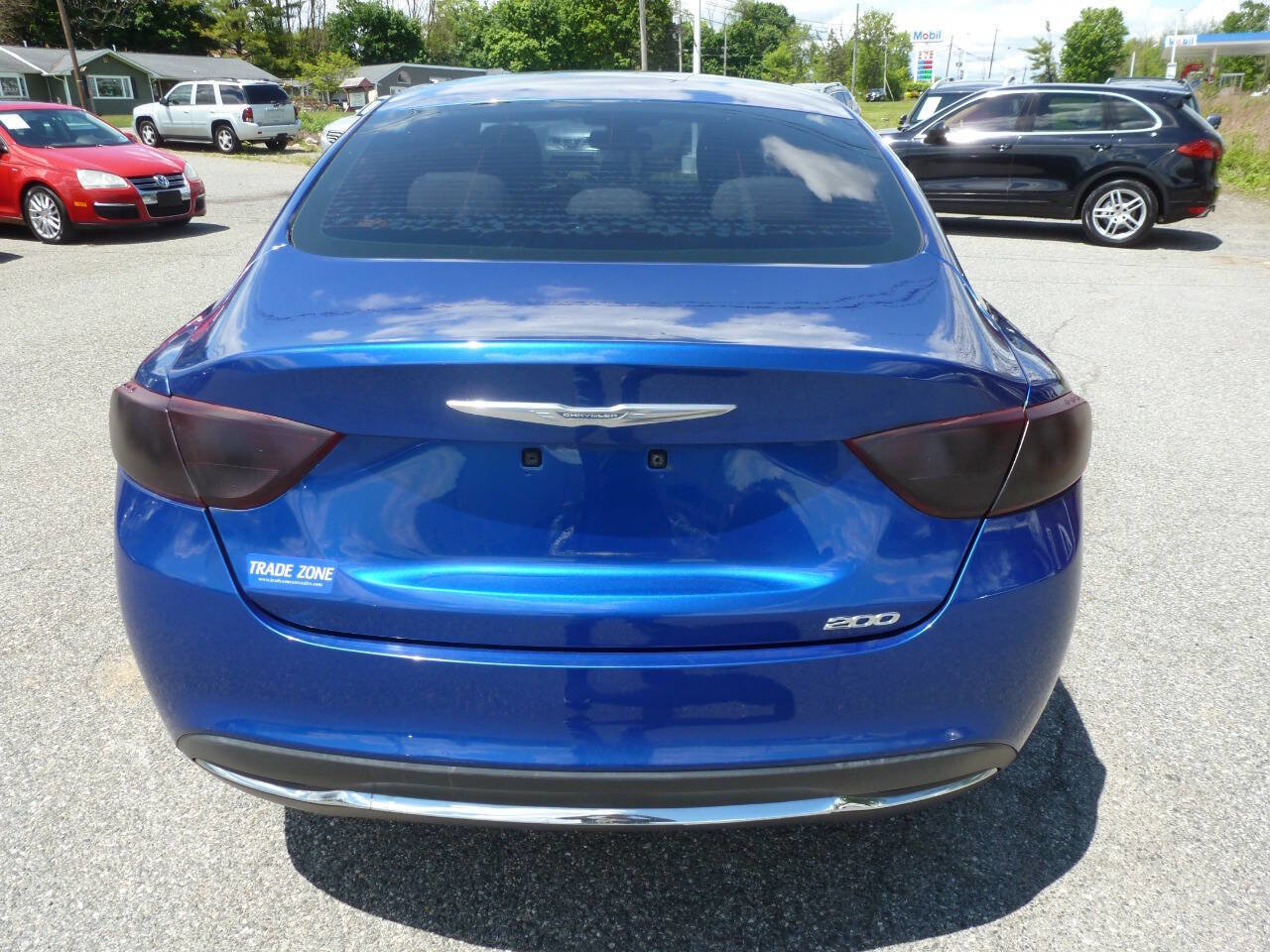 Used 2015 Chrysler 200 Limited FWD image 6