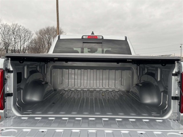 New 2026 RAM 1500 4x4 Crew Cab image 18