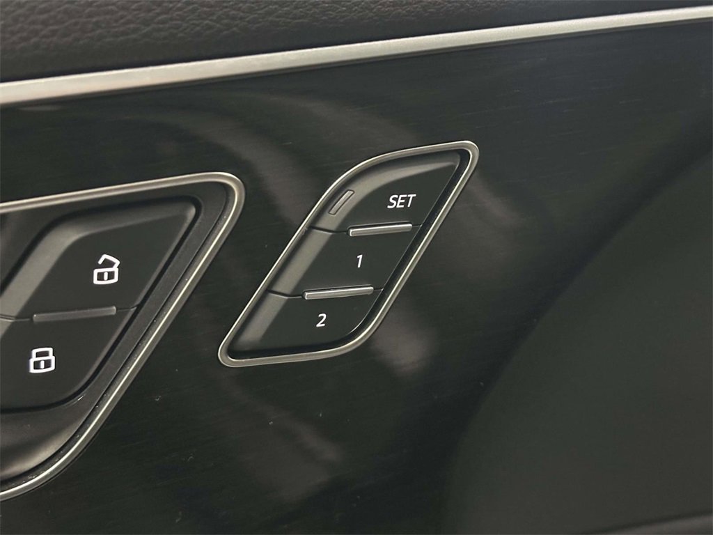 Used 2023 Audi Q7 3.0T Premium Plus w/ Premium Plus Package image 16
