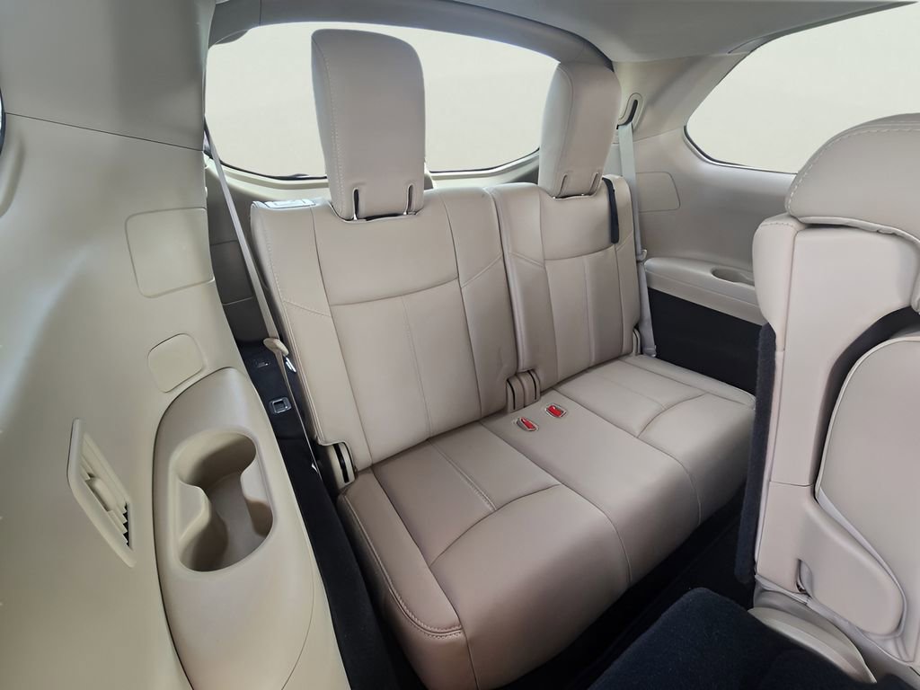 Used 2019 Nissan Pathfinder SL FWD image 10
